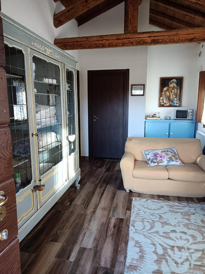 Agriturismo Helianthus Oleggio Eksteriør billede