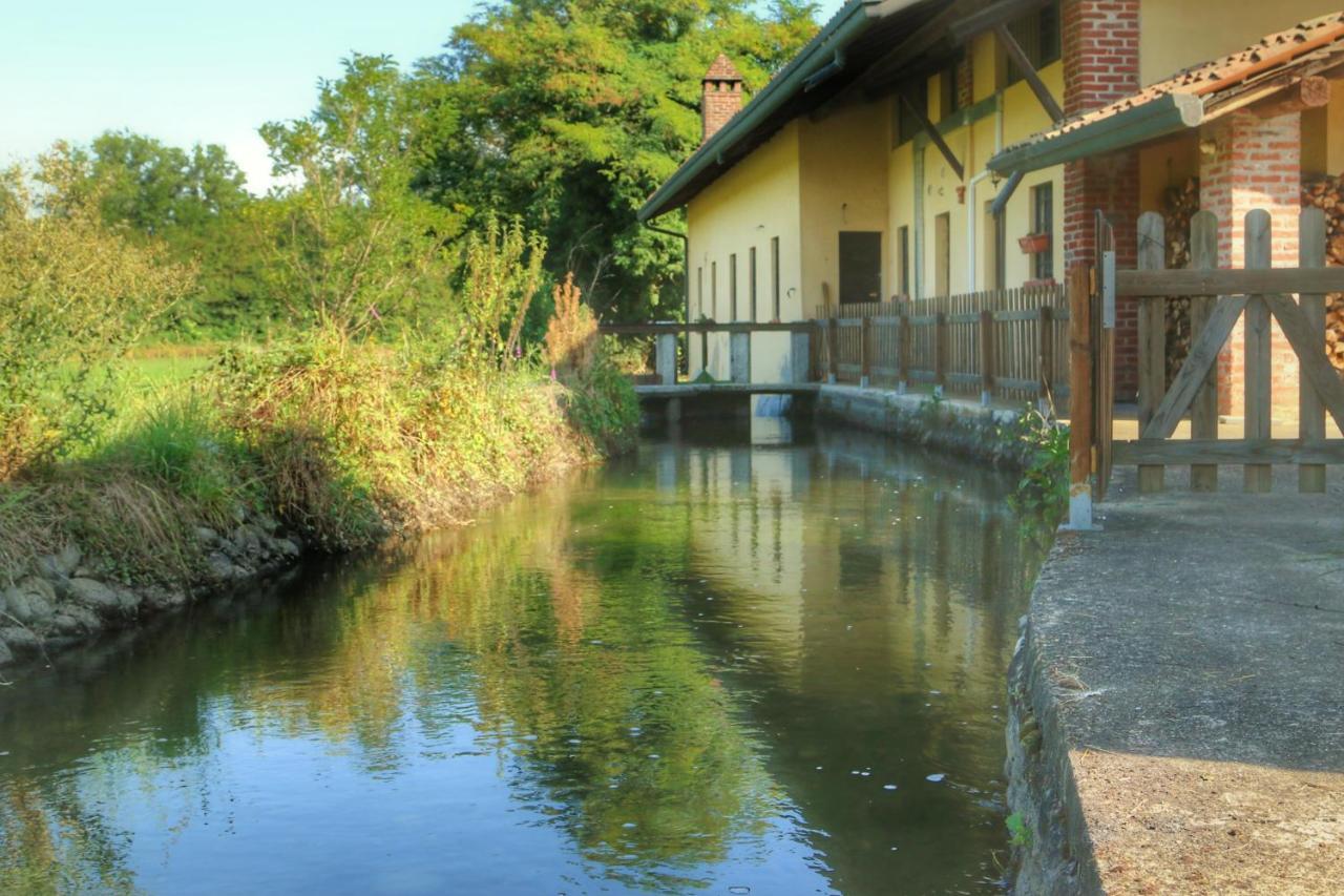 Agriturismo Helianthus Oleggio Eksteriør billede