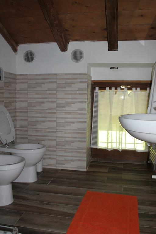 Agriturismo Helianthus Oleggio Værelse billede