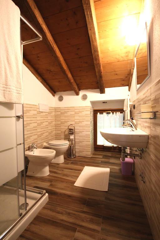 Agriturismo Helianthus Oleggio Eksteriør billede