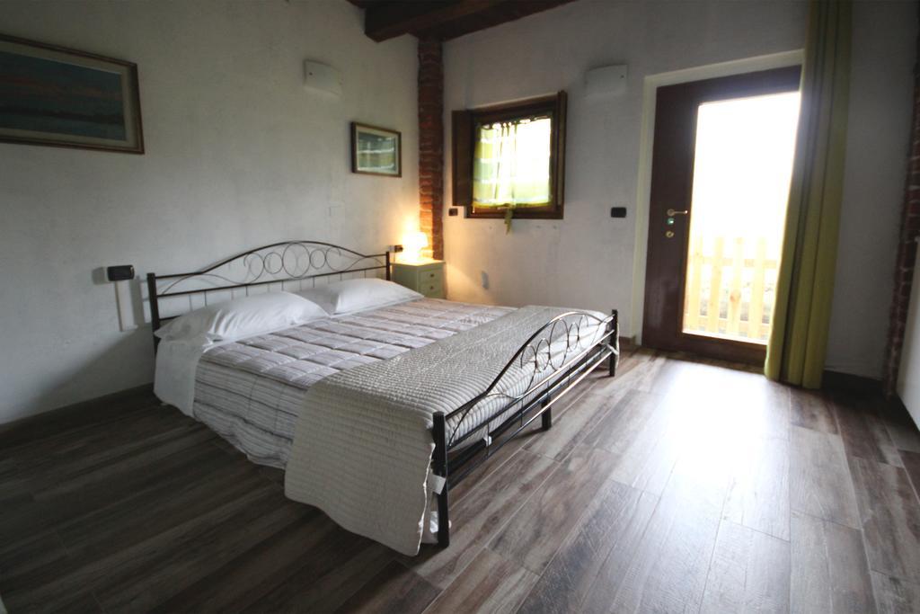 Agriturismo Helianthus Oleggio Eksteriør billede